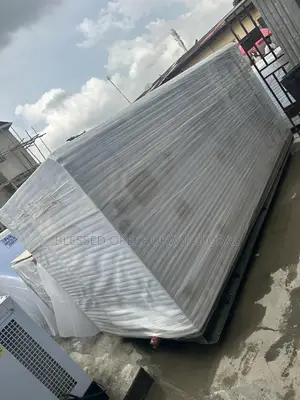 300kva Gas Generator England Perkins Soundproof