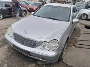 Mercedes-Benz C180 2002 Silver