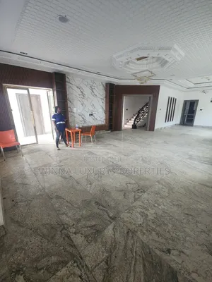 6bdrm Mansion in In A Mini Estate, for sale
