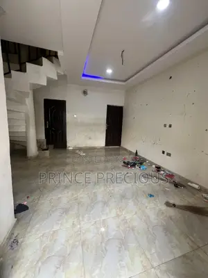 3bdrm Duplex in United Estate, Sangotedo for rent