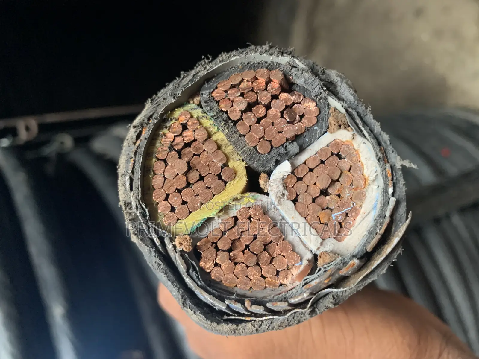 Original 240mm 4core Armoured Cable