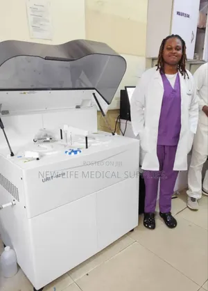 Fully Automated Chemistry Analyzer