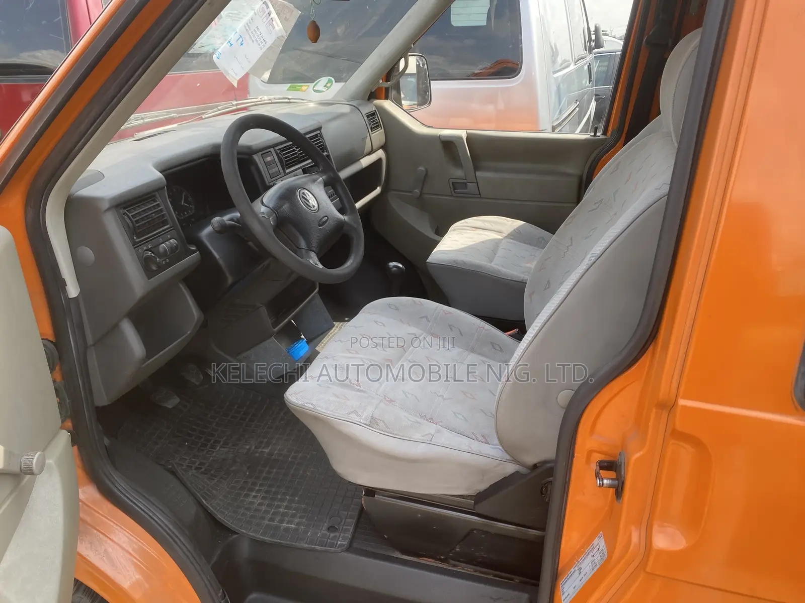 Volkswagen Transporter 2002 Orange
