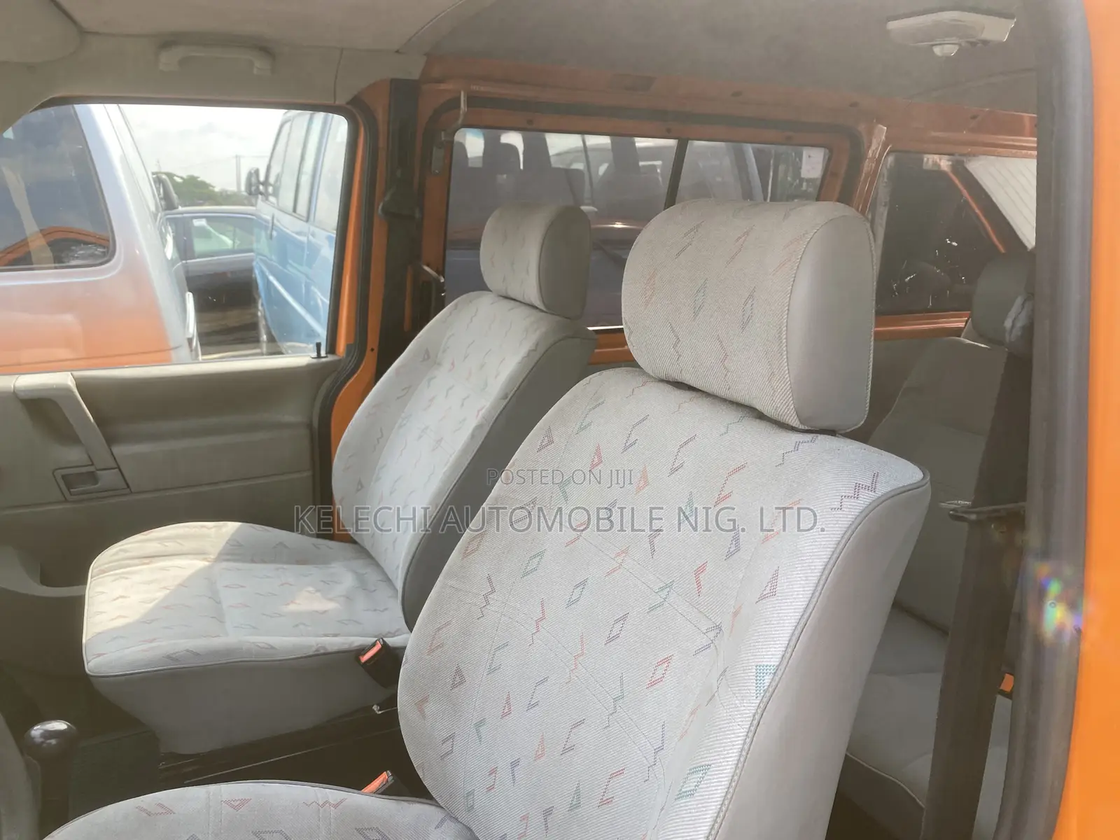 Volkswagen Transporter 2002 Orange
