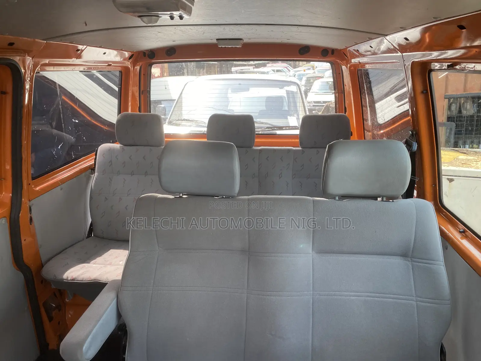 Volkswagen Transporter 2002 Orange