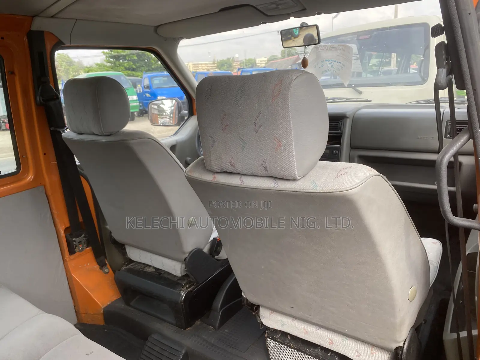 Volkswagen Transporter 2002 Orange