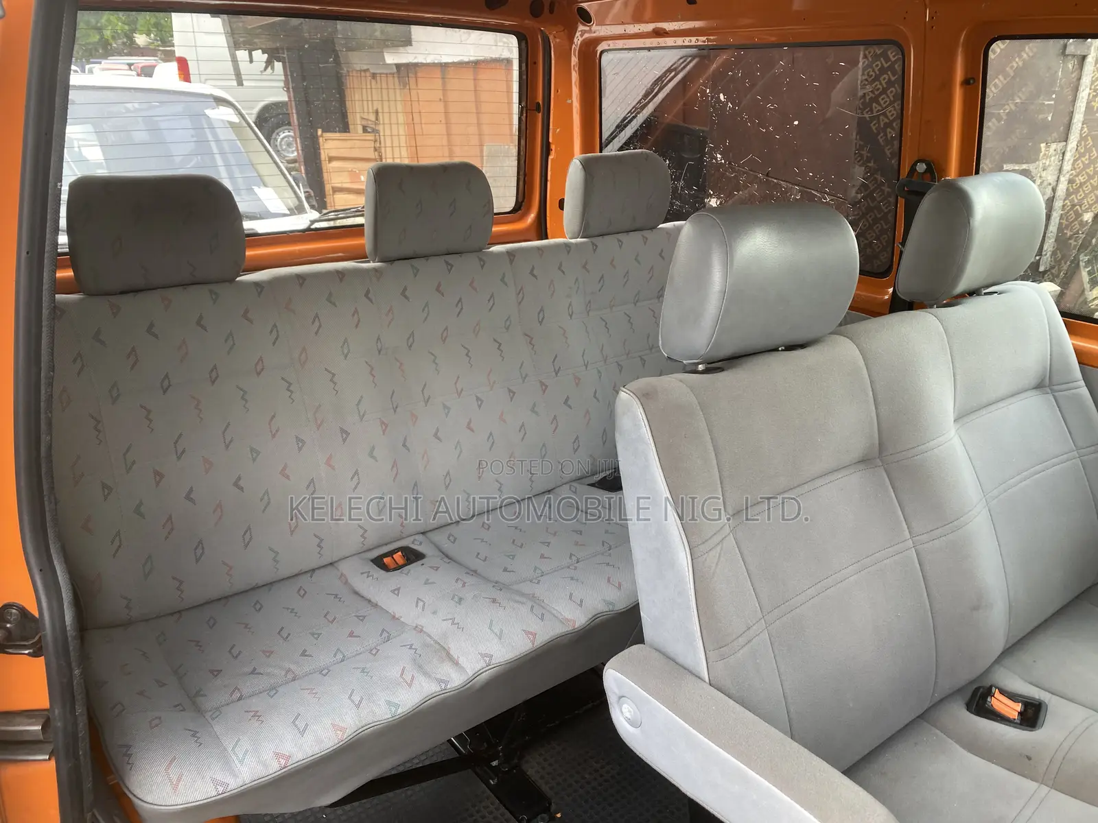 Volkswagen Transporter 2002 Orange