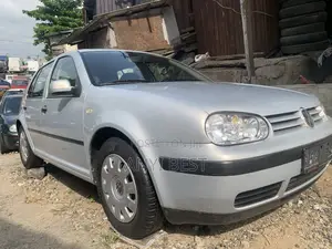 Volkswagen Golf 2002 Silver
