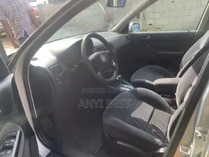 Volkswagen Golf 2002 Silver