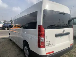 Toyota HiAce 2020 White