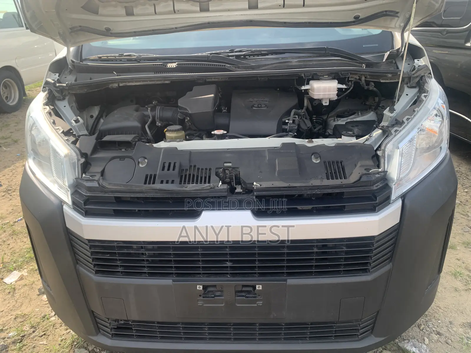 Toyota HiAce 2020 White