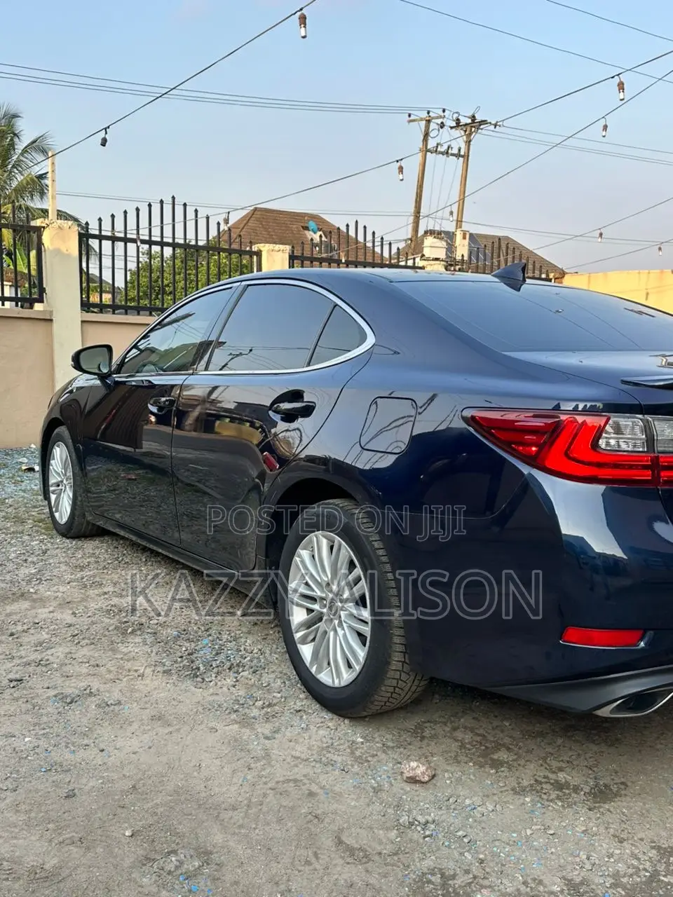 Lexus ES 350 FWD 2016 Blue