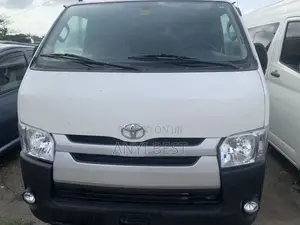 Toyota HiAce 2012 White