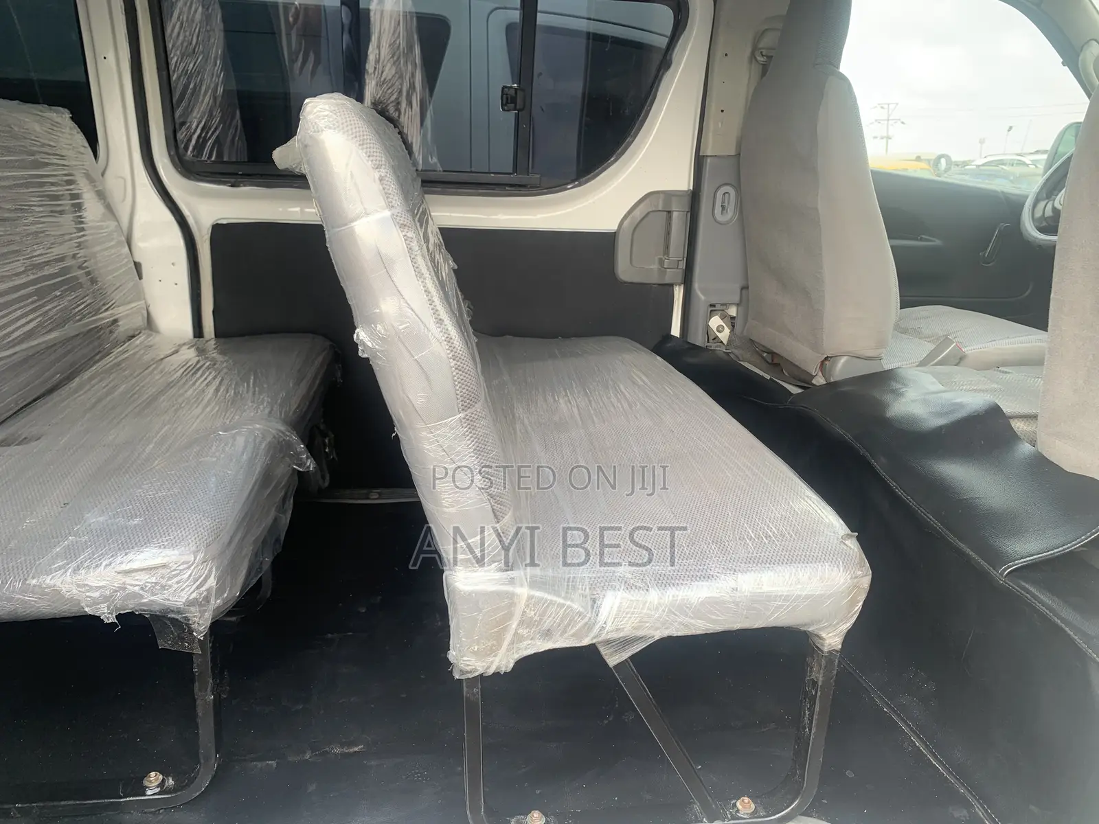 Toyota HiAce 2012 White