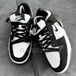 Original Nike Dunk Low Disrupt 2 Sneakers