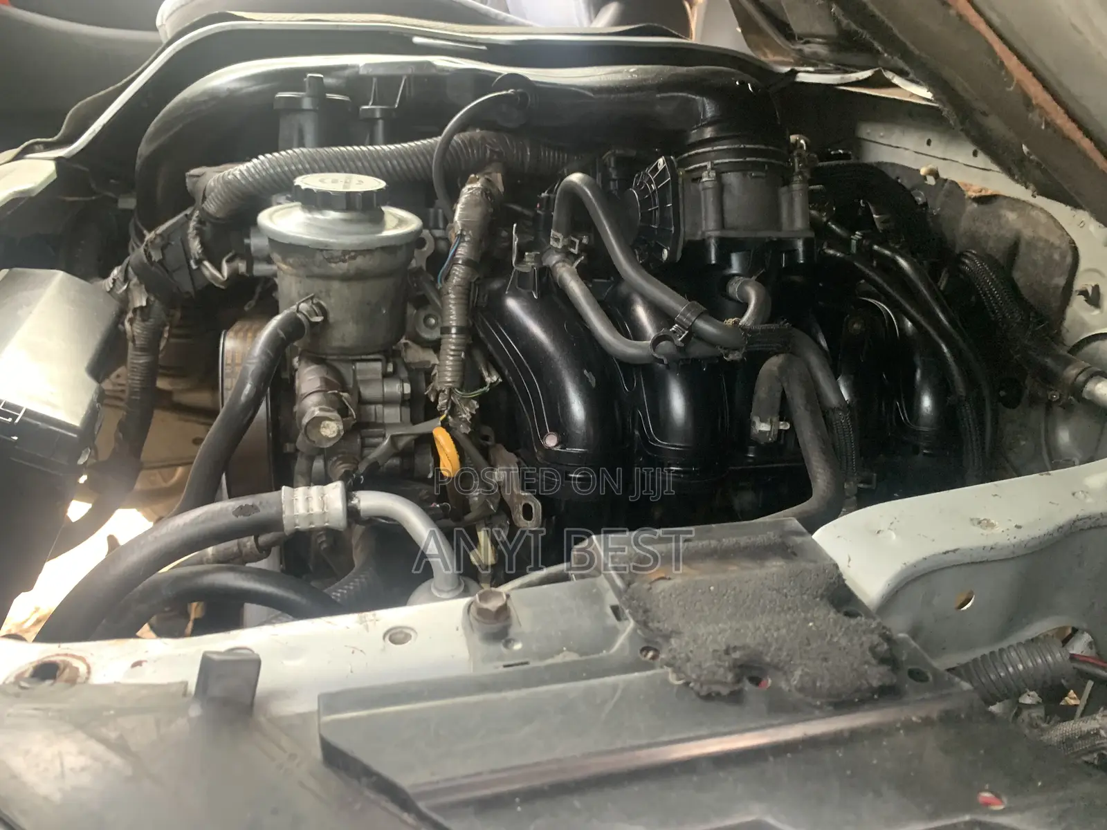 Toyota HiAce 2013 Silver