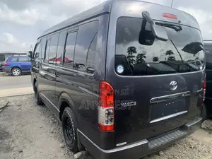 Toyota HiAce 2012 Black