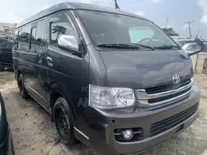 Toyota HiAce 2012 Black