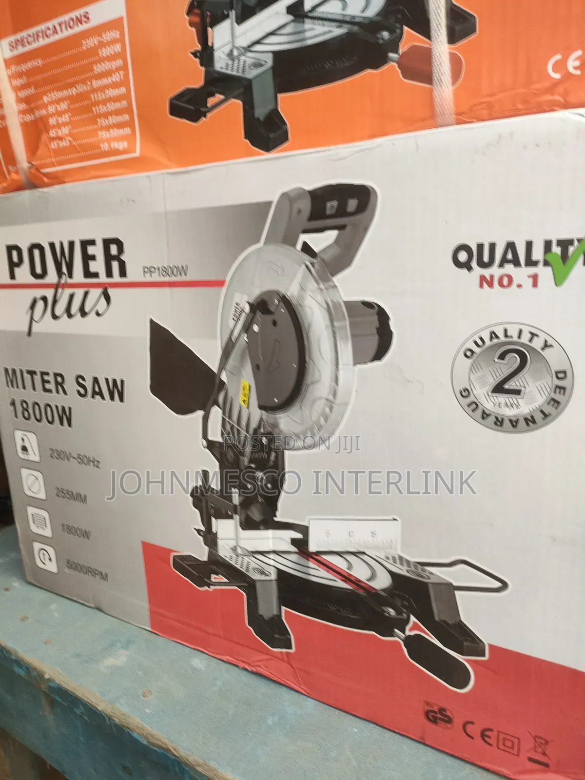 Miter Saw Machine