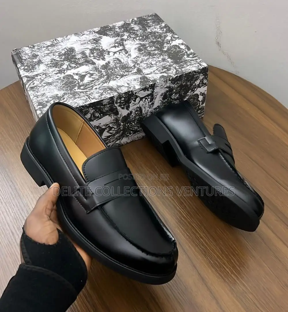 *Fdcp Close Leather Causal Shoe; Now Available