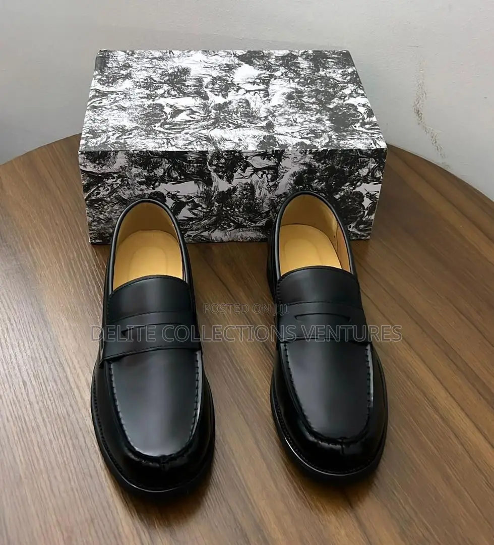 *Fdcp Close Leather Causal Shoe; Now Available