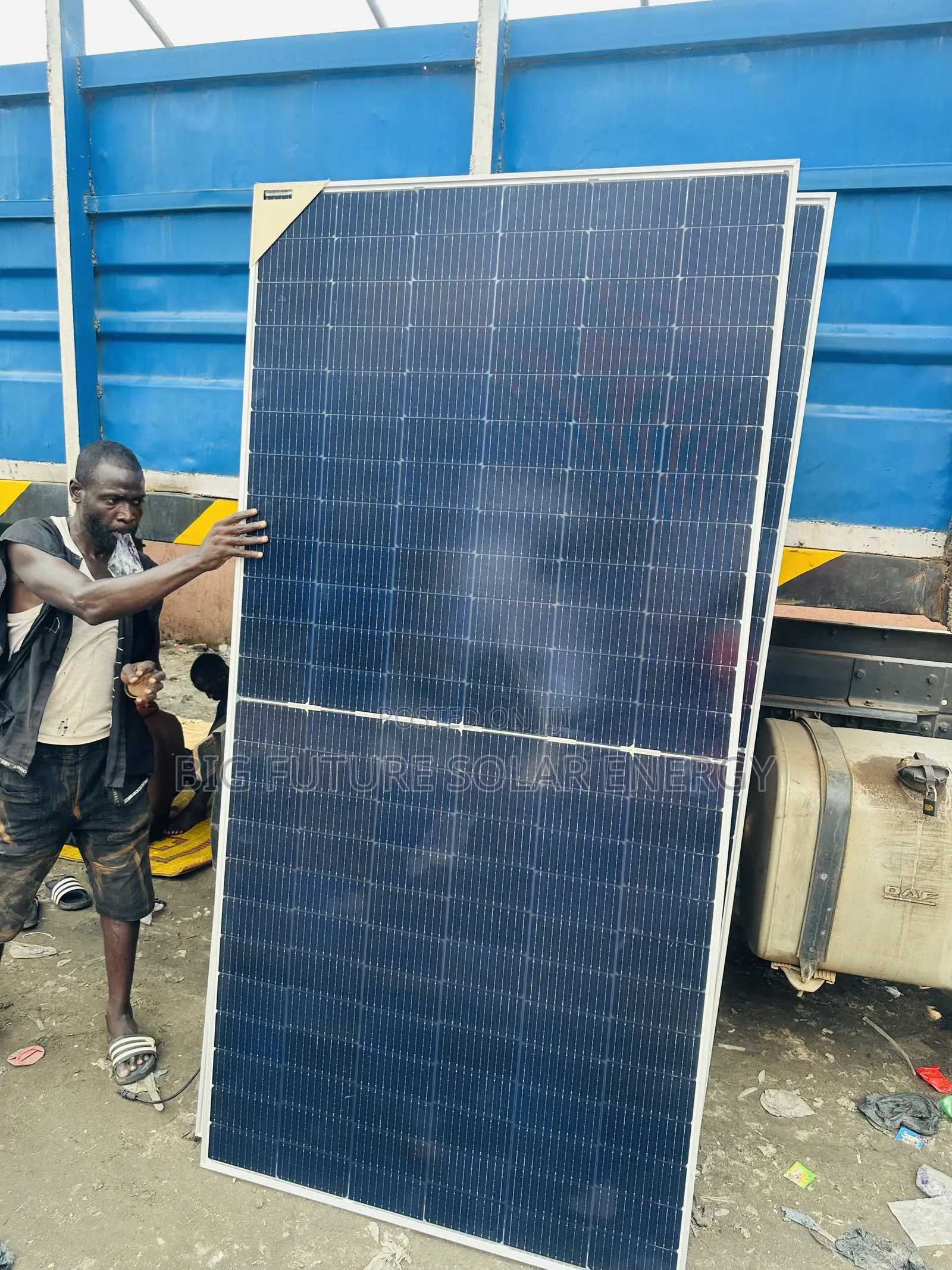 650watts Jinko Solar Panel 144cells