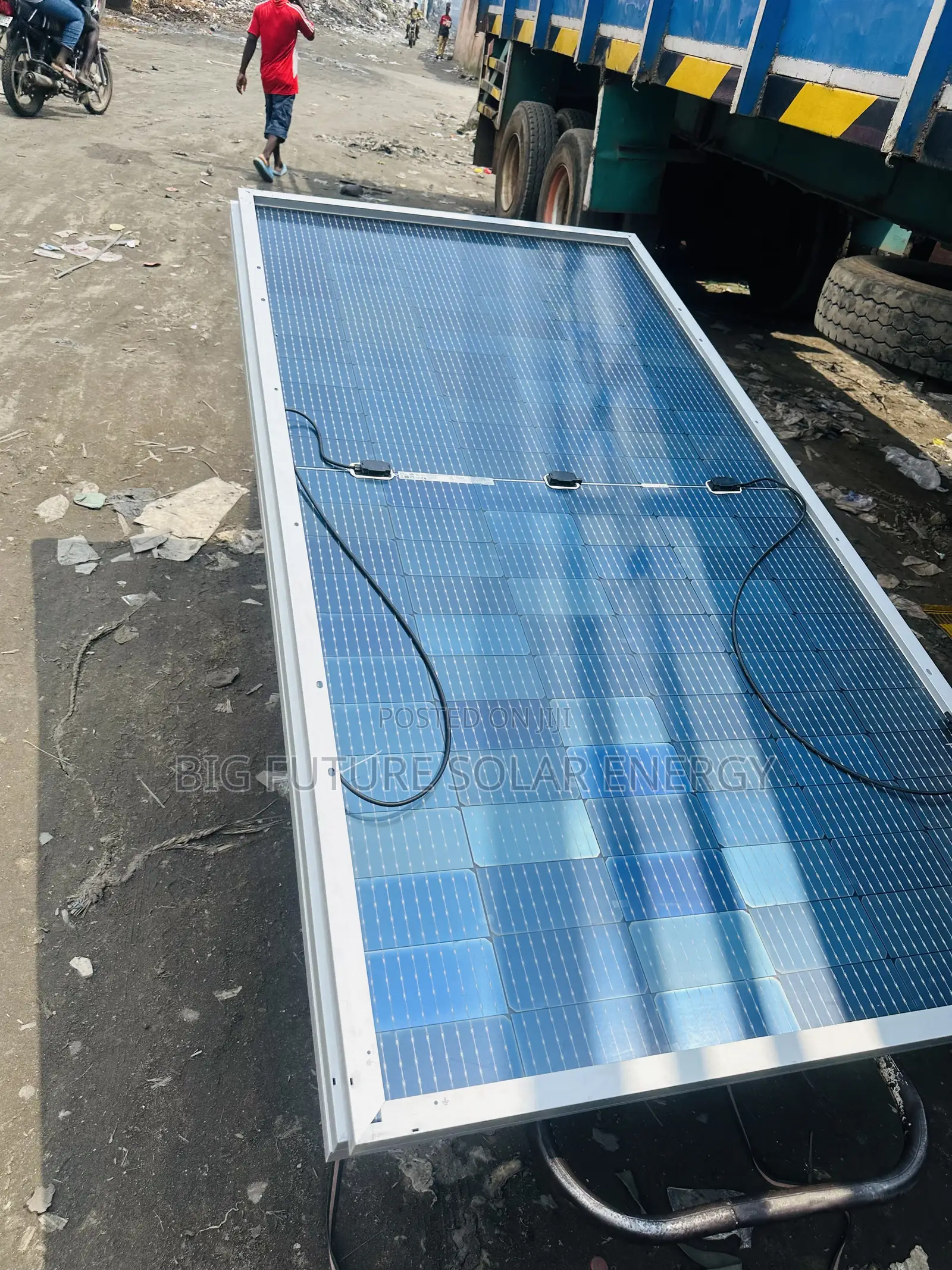 650watts Jinko Solar Panel 144cells