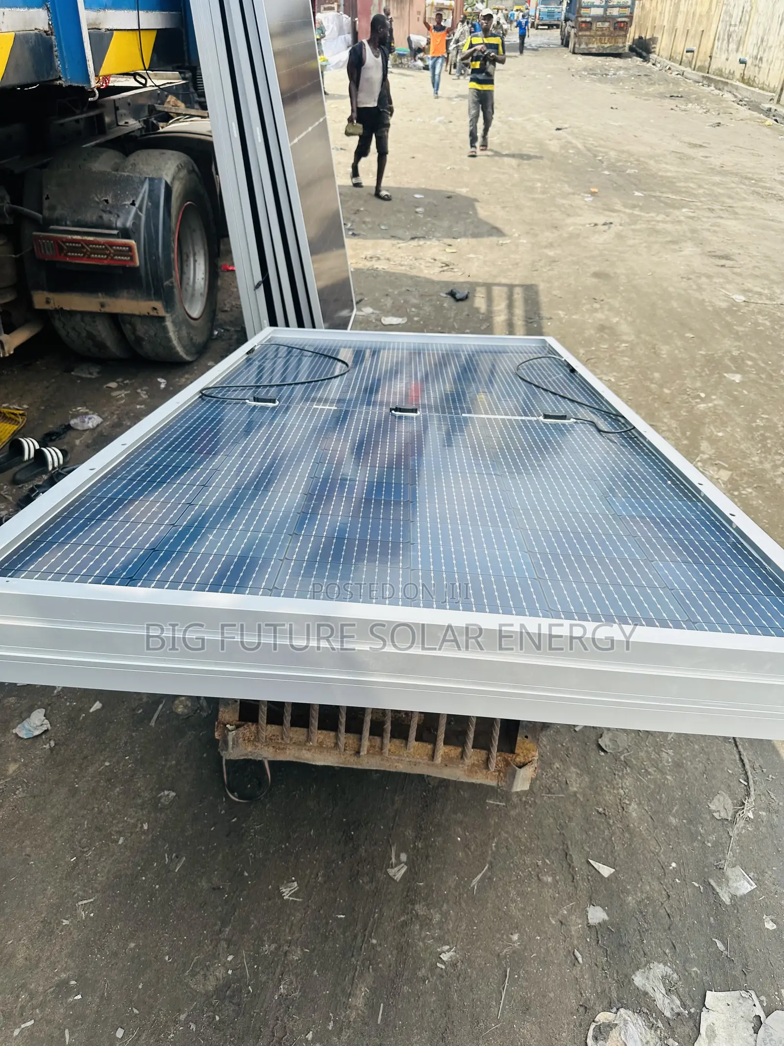 650watts Jinko Solar Panel 144cells