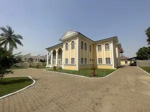 7bdrm Mansion in Jabi for sale