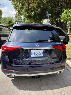 Mercedes-Benz GLE-Class 2022 Blue