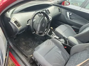 Nissan Primera Traveller 1.8 Visia 2007 Red