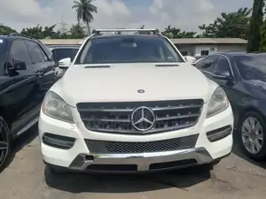 Mercedes-Benz M Class ML350 4MATIC 4dr SUV AWD (3.5L 6cyl 7A) 2015
