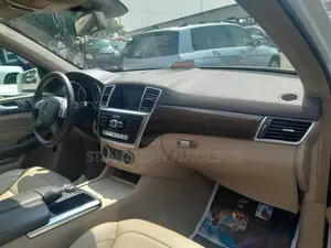 Mercedes-Benz M Class ML350 4MATIC 4dr SUV AWD (3.5L 6cyl 7A) 2015