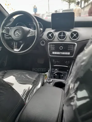 Mercedes-Benz GLA 250 2018 Black