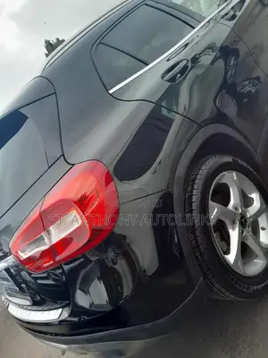Mercedes-Benz GLA 250 2018 Black