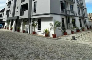 2bdrm Apartment in Osapa London Lekki for rent