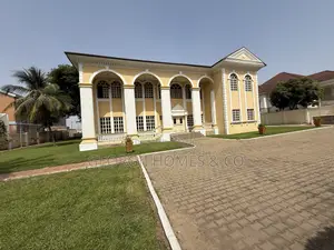 7bdrm Mansion in Jabi for sale