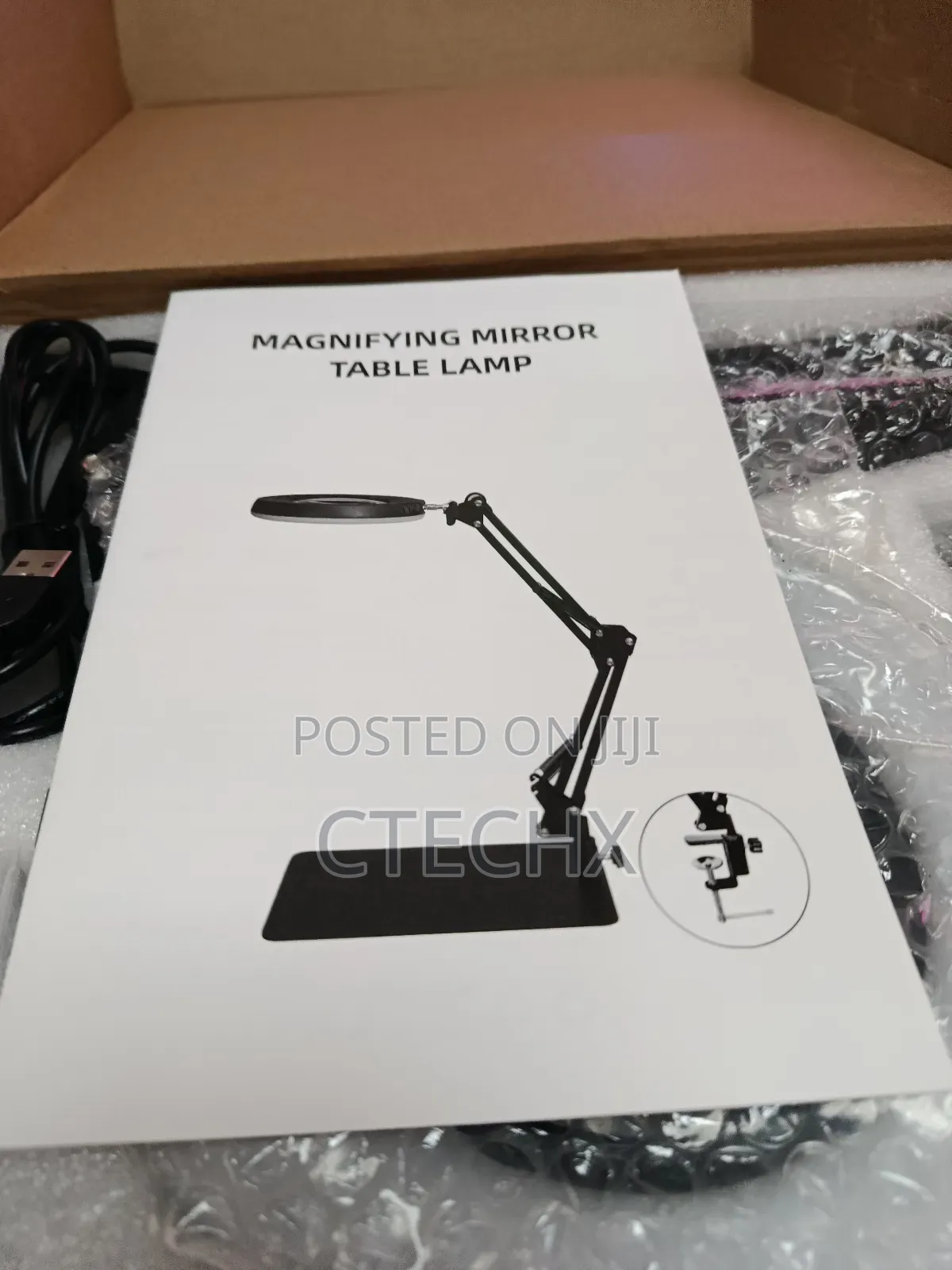 Realplus 10 X Magnifying Glass With Light and Stand