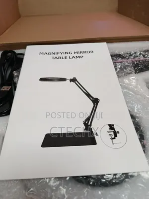 Realplus 10 X Magnifying Glass With Light and Stand