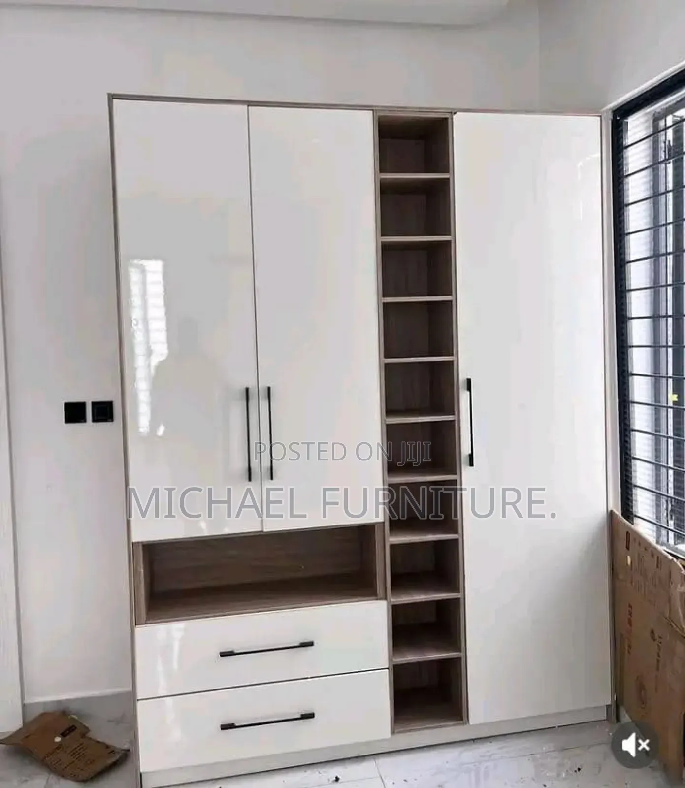 Spotless 5 by 7 Wardrobe