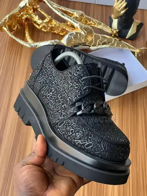 Lv Cooperate Shoes