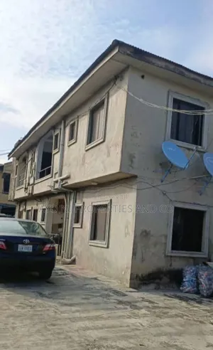 4bdrm Block of Flats in Ogudu Lagos Nigeria for sale