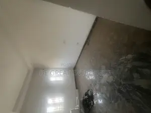 3bdrm Block of Flats in Private, Galadimawa for rent