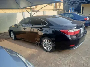 Lexus ES 2013 Black