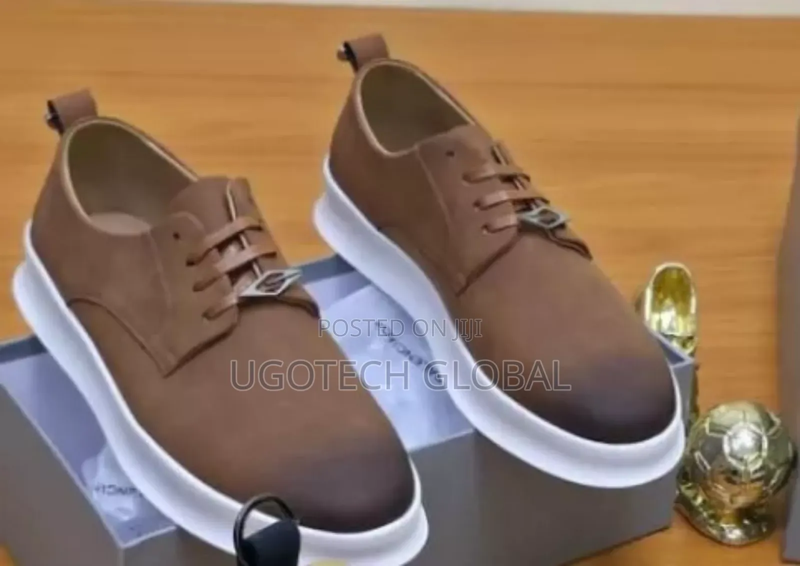 Quality Flat Laceup