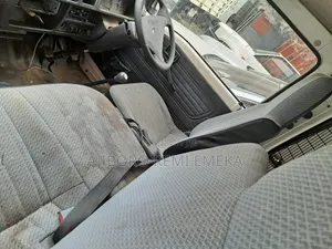 Ford Excursion 1999 White