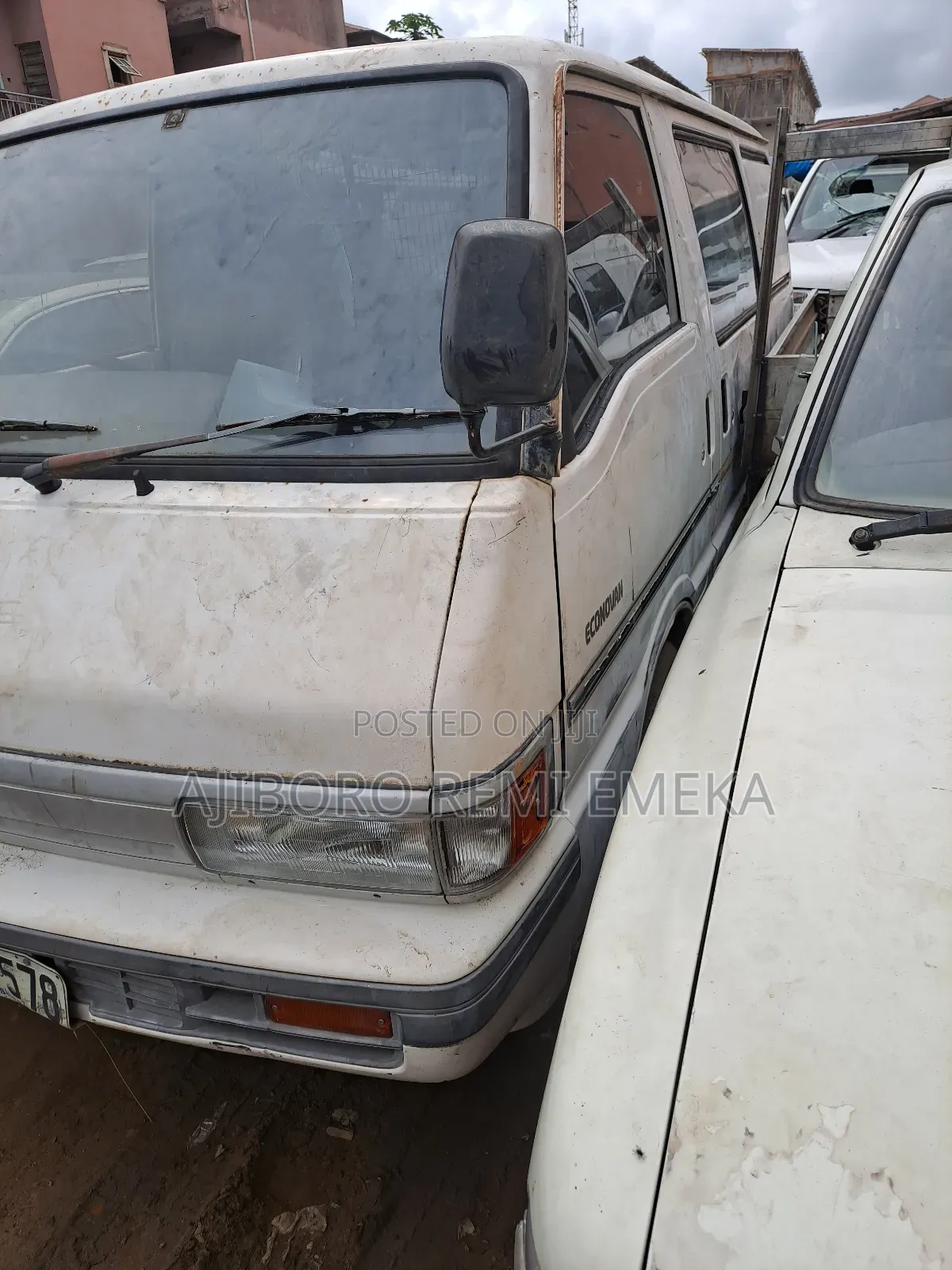Ford Excursion 1999 White