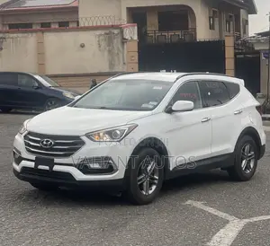 Hyundai Santa Fe 2017 White