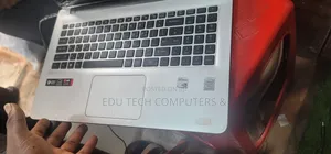 Laptop 8GB Intel Core i7 SSD 128GB