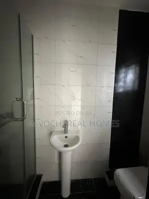 3bdrm Apartment in Ikate for rent